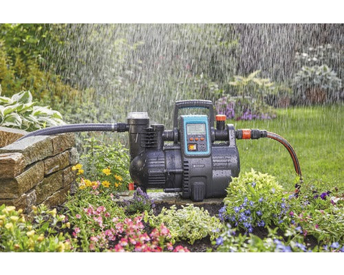 Hauswasserautomat GARDENA 5000/5 LCD mit Wetterschutz