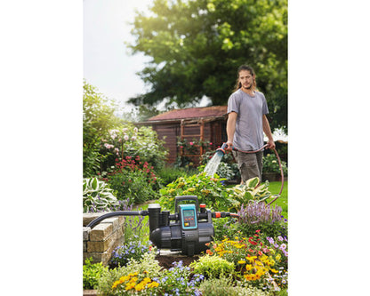 Hauswasserautomat GARDENA 5000/5 LCD mit Wetterschutz